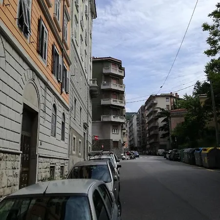 Casa Giuliana Апартаменты *