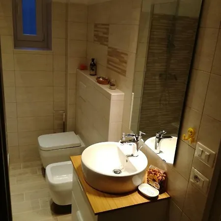 Casa Giuliana Триест